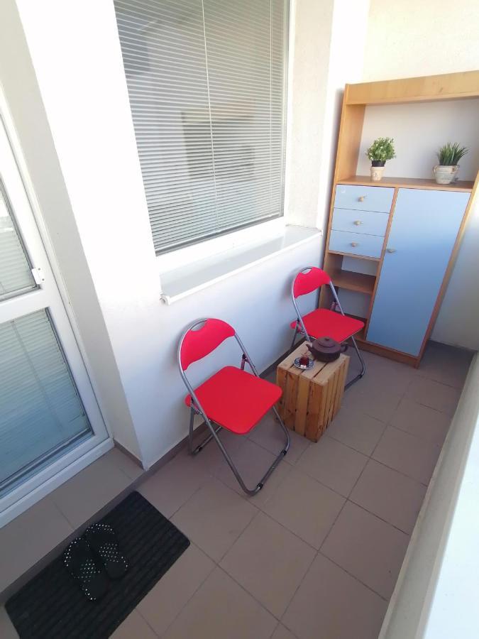 Cozy, Bright Room With Free Parking Братислава Екстериор снимка